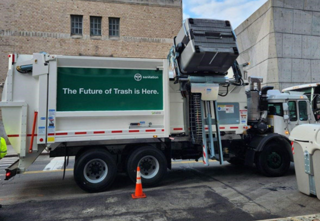 <p>Behold, New Yorkers! The garbage truck demonstration this week </p>