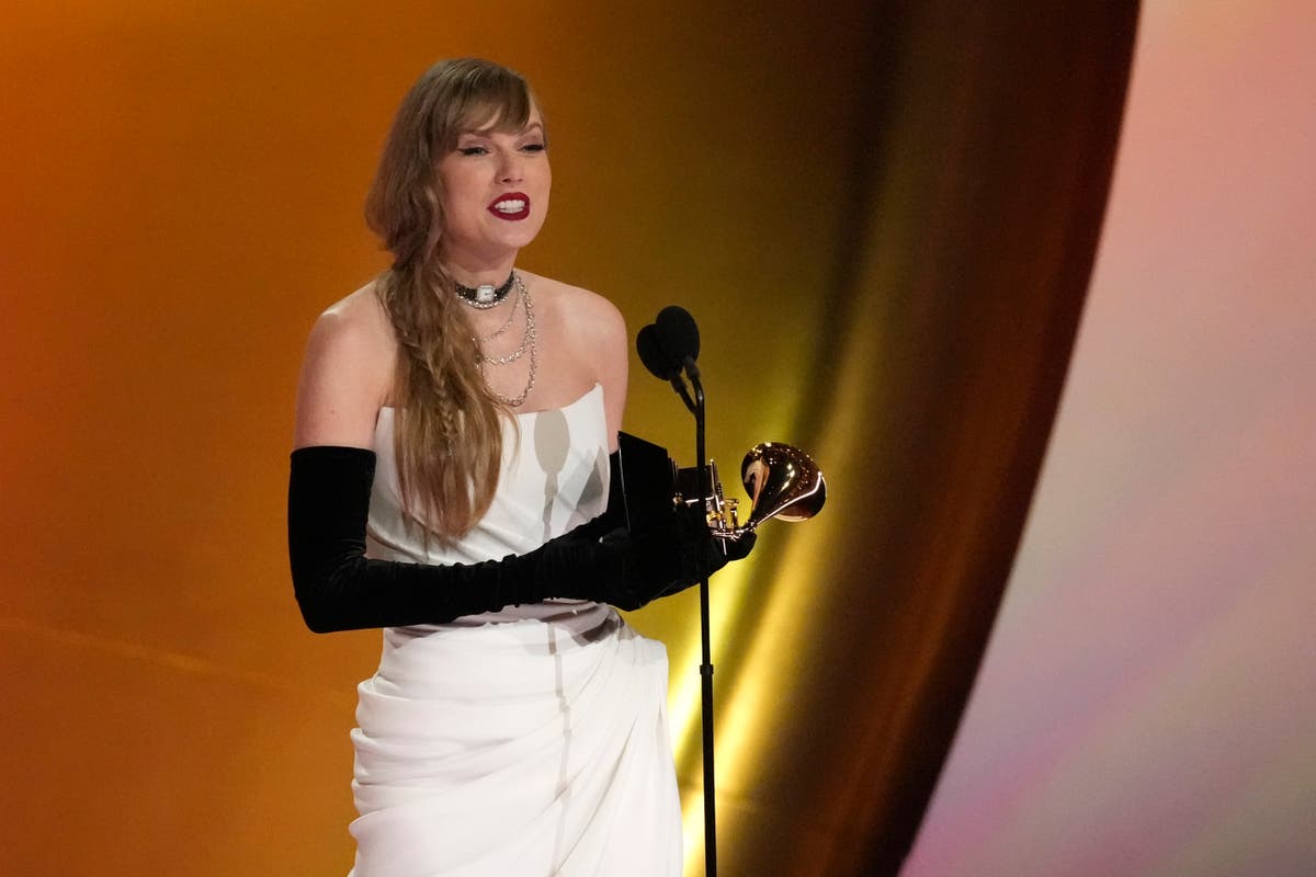Taylor Swift announces new album while accepting Grammy Taylor Swift announces new album while accepting Grammy