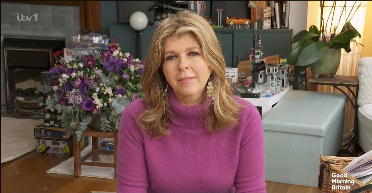 Kate Garraway dedicates emotional song to husband Derek Draper as she returns to radio