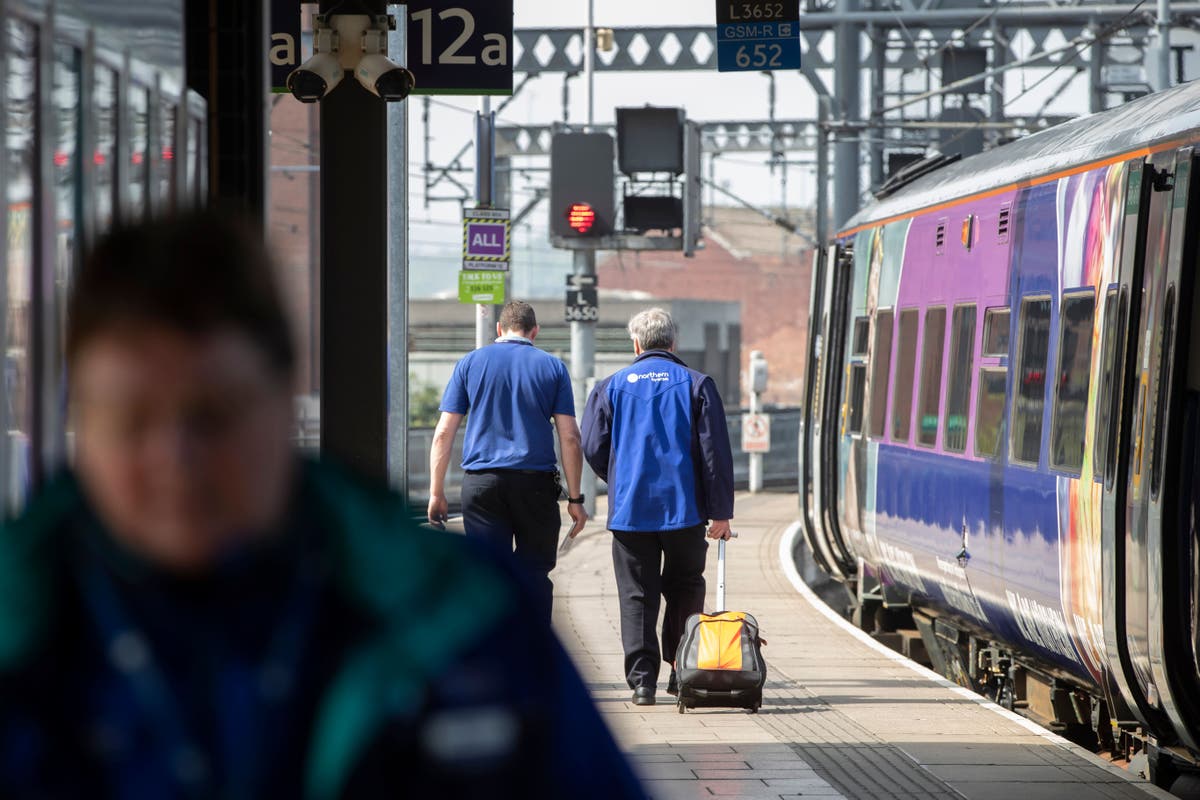 Trains have got worse in decade since Northern Powerhouse promise, mayor says