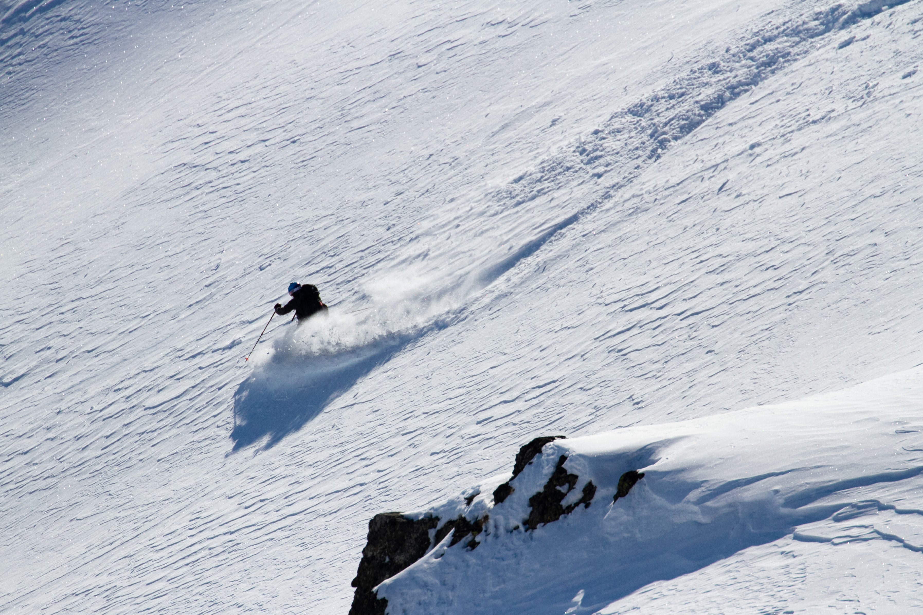 Seb Ramsay skiing the eastern face of the Col de la Grande Combe