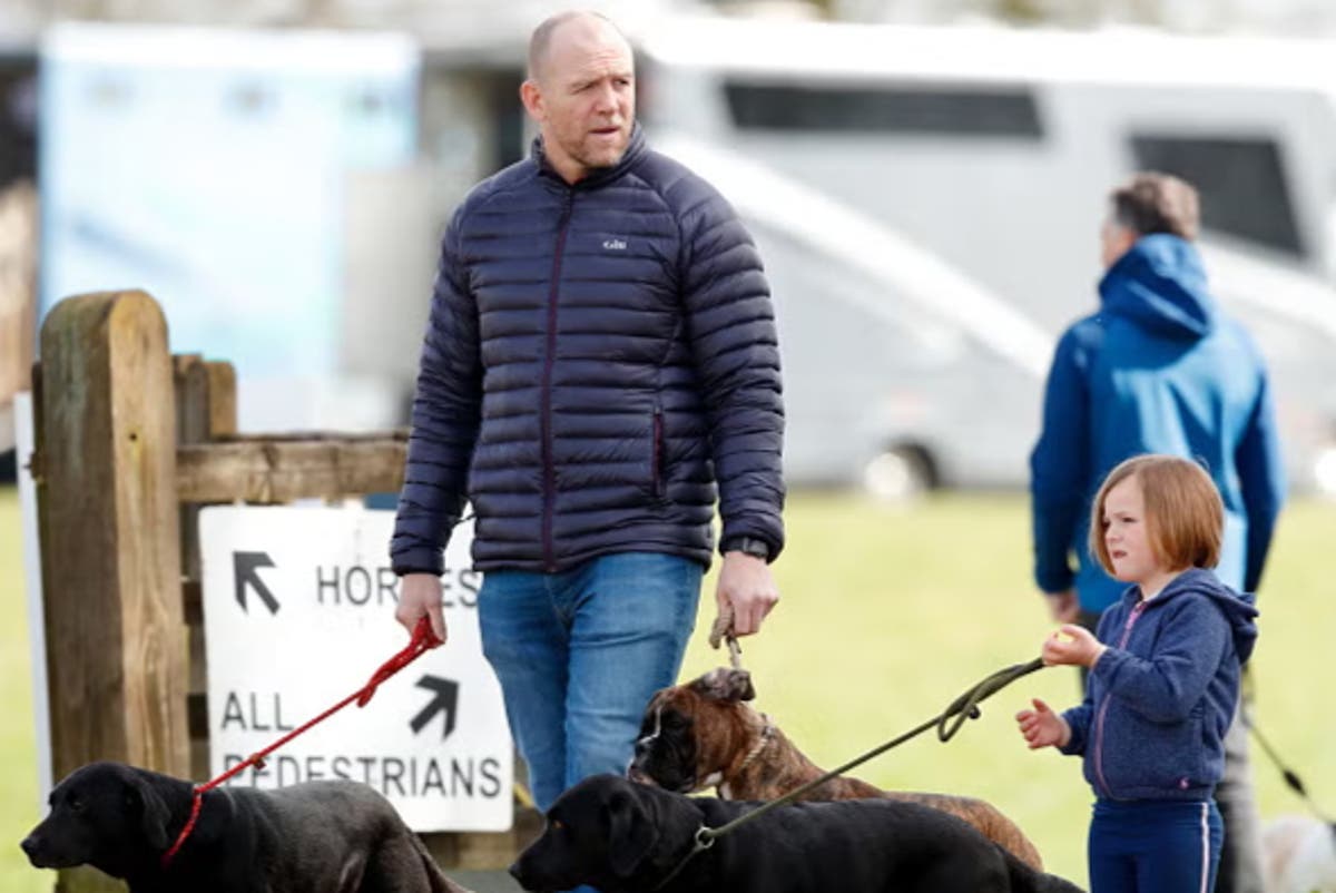 Mike Tindall says that his father-in-law pees outside when the dogs do - Vimarsana News