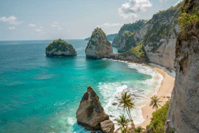 <p>Places like Bali are beginning to enter the dry season in April </p>