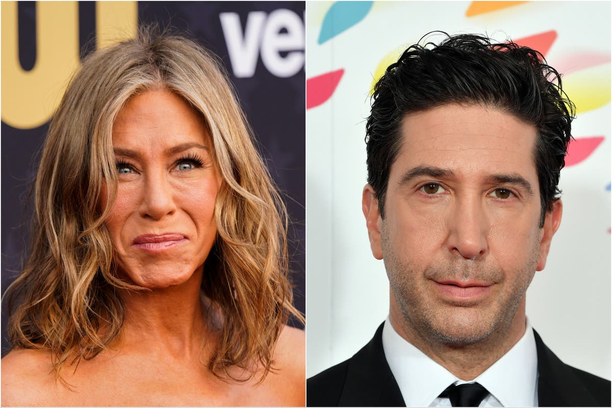 Friends fans delighted as Jennifer Aniston and David Schwimmer reunite