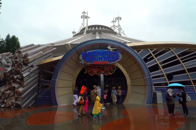 <p>12 people were trapped inside the Hyperspace Mountain attraction in Hong Kong Disneyland on Wednesday. Screengrab</p>