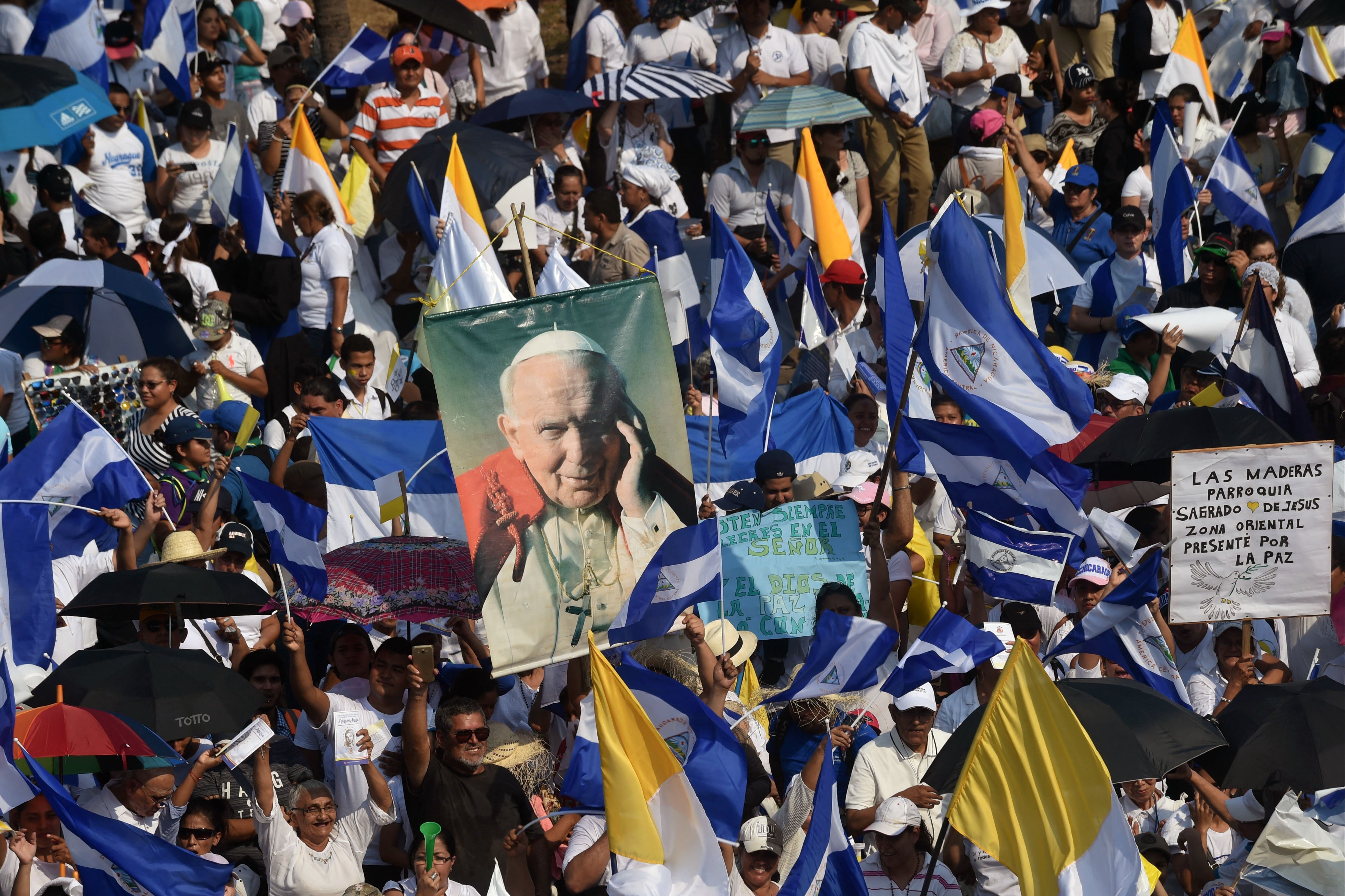 Nicaraguan Catholic faithful in 2018 take part in an open air mass to demand the end of violence in their country