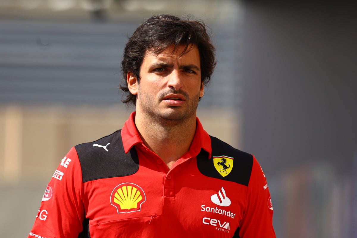 Helmut Marko responds after Carlos Sainz to Red Bull rumours