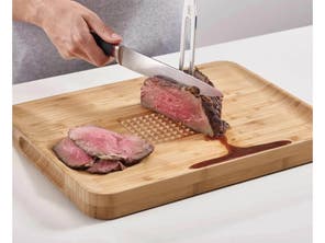 Joseph Joseph cut & carve bamboo chopping board