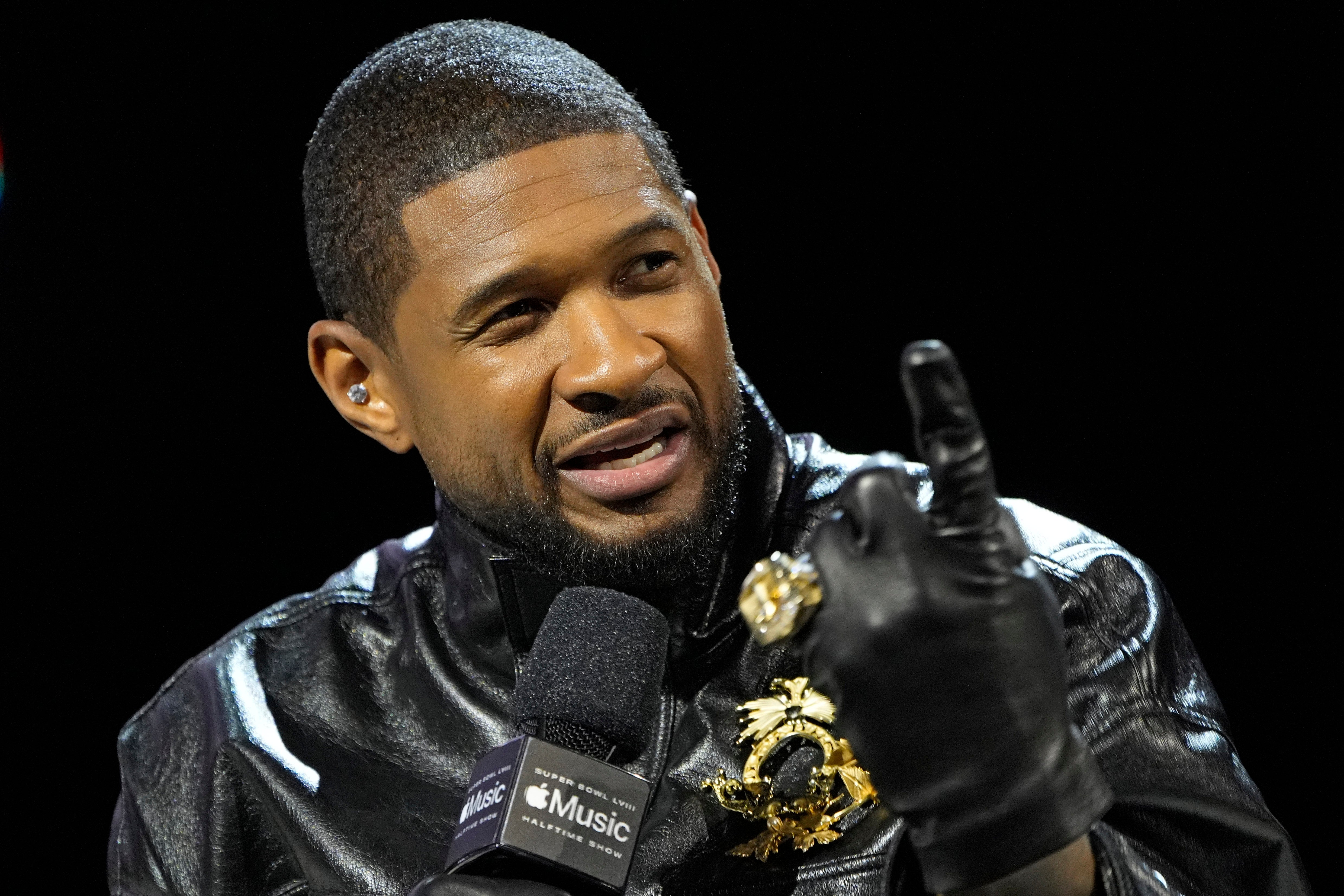 SUPER BOWL-USHER