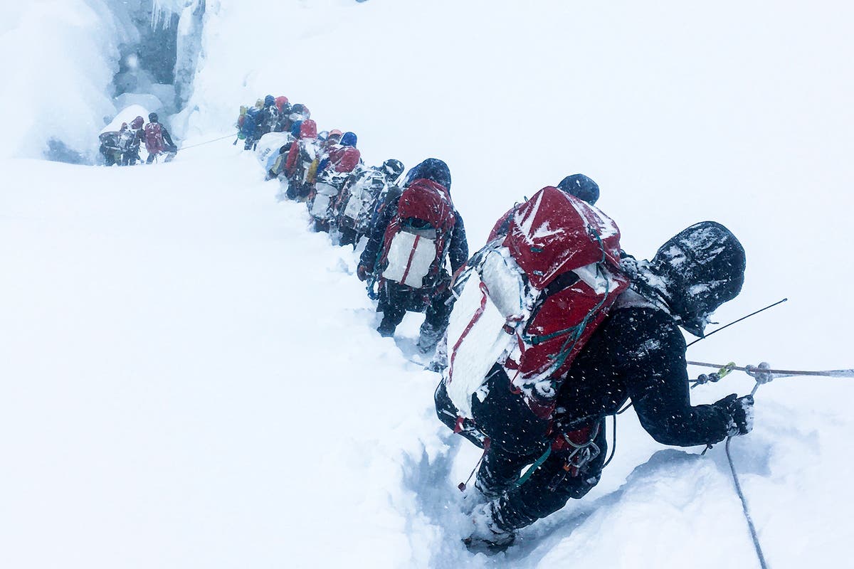 Concerns grow over overcrowding on Mount Everest with one Brit missing 