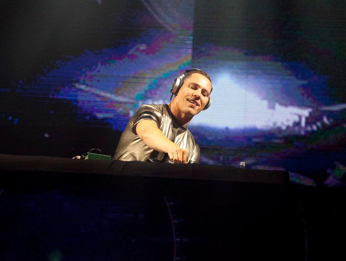 Superstar DJ forced to pull out of Super Bowl show 