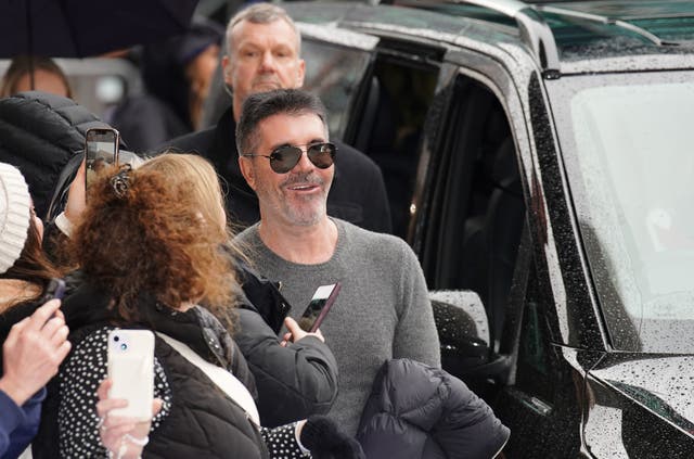 <p>Simon Cowell</p>