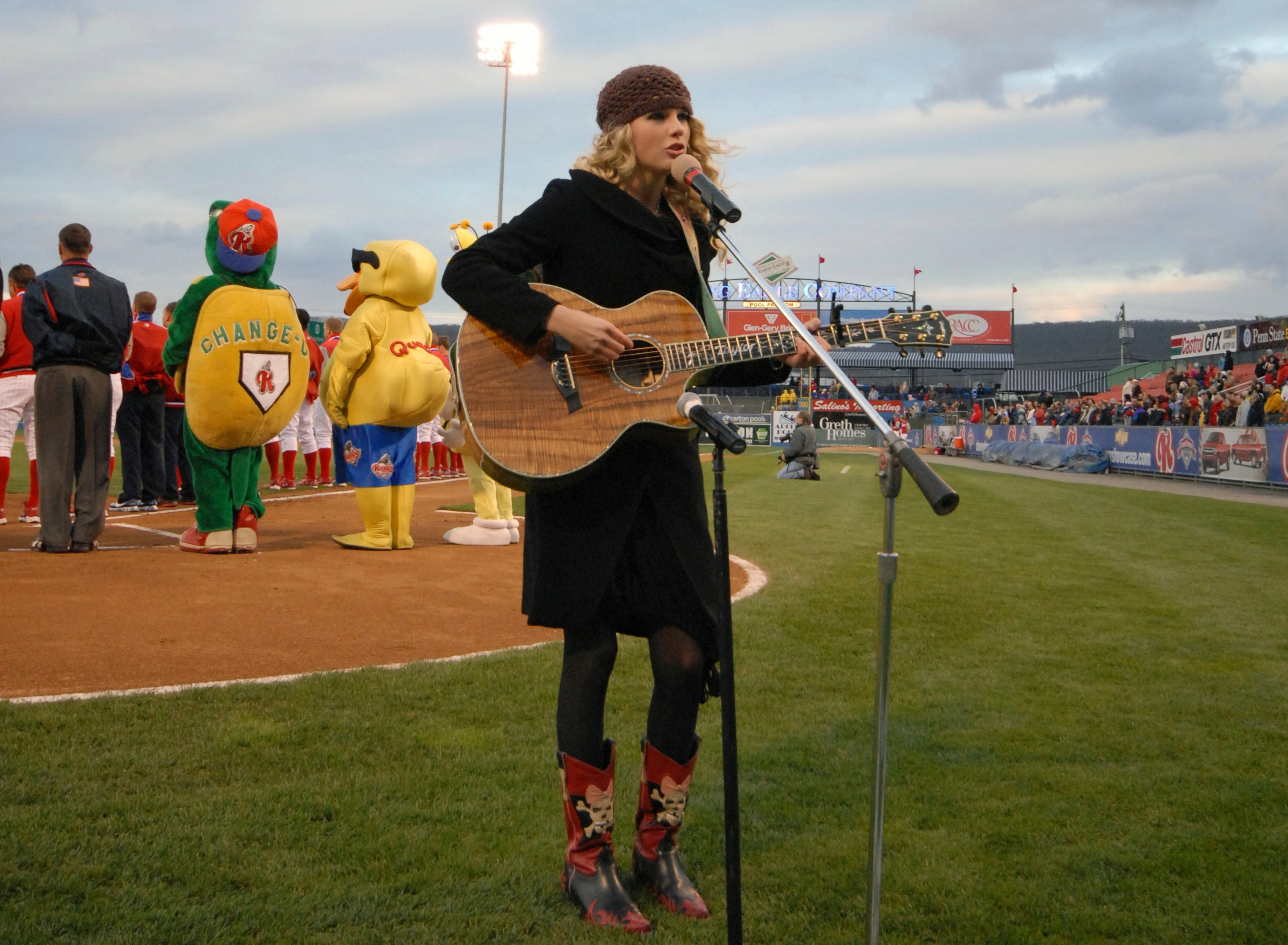 Super Bowl Swift National Anthems