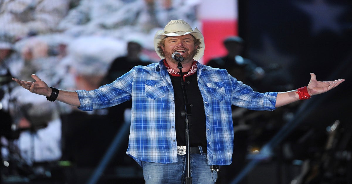Toby Keith wrote all kinds of country songs. His legacy might be post-9/11  American anger | The Independent