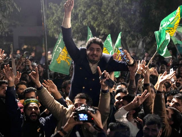 <p>Supporters of Nawaz Sharif’s PML-N party celebrate</p>