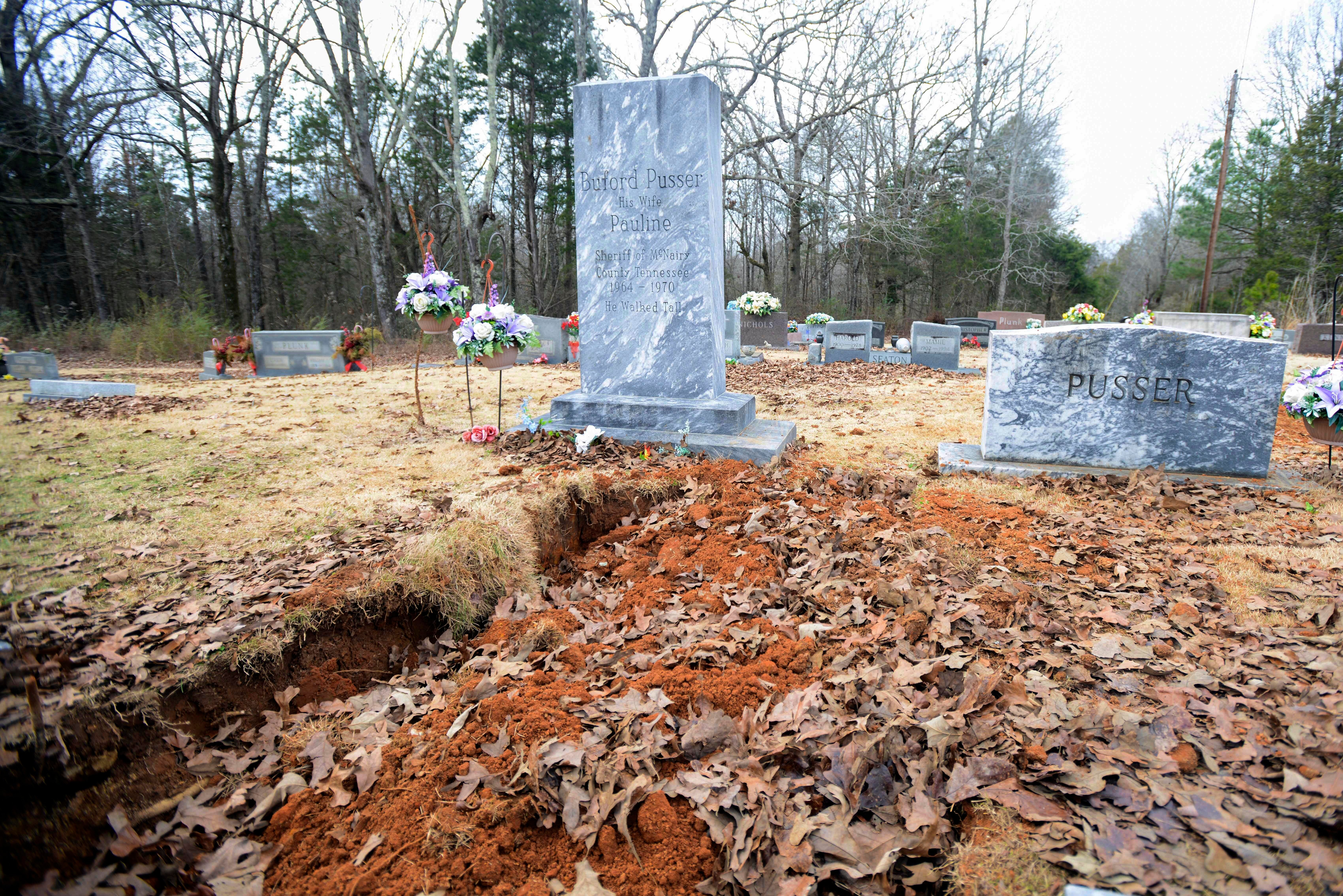 Wife Body Exhumed Tennessee Sheriff