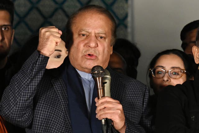 <p>Pakistan’s former Prime Minister Nawaz Sharif and leader of the Pakistan Muslim League Nawaz (PMLN) party speaks with supporters in Lahore on February 9, 2024, a day after Pakistan’s national elections</p>