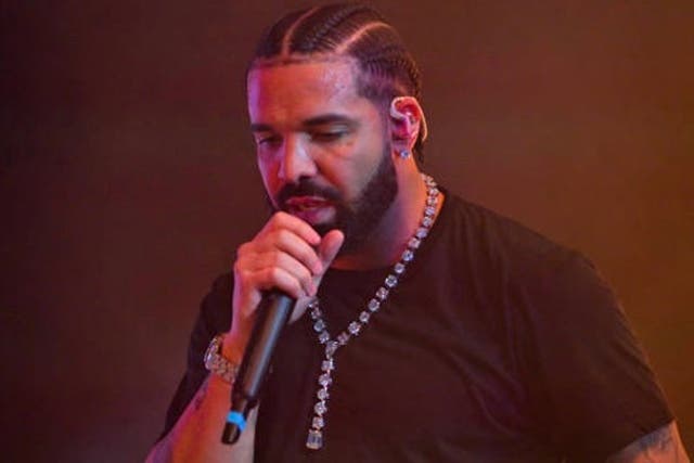 <p>Drake jokes about ‘leaked’ X-rated video during concert.</p>