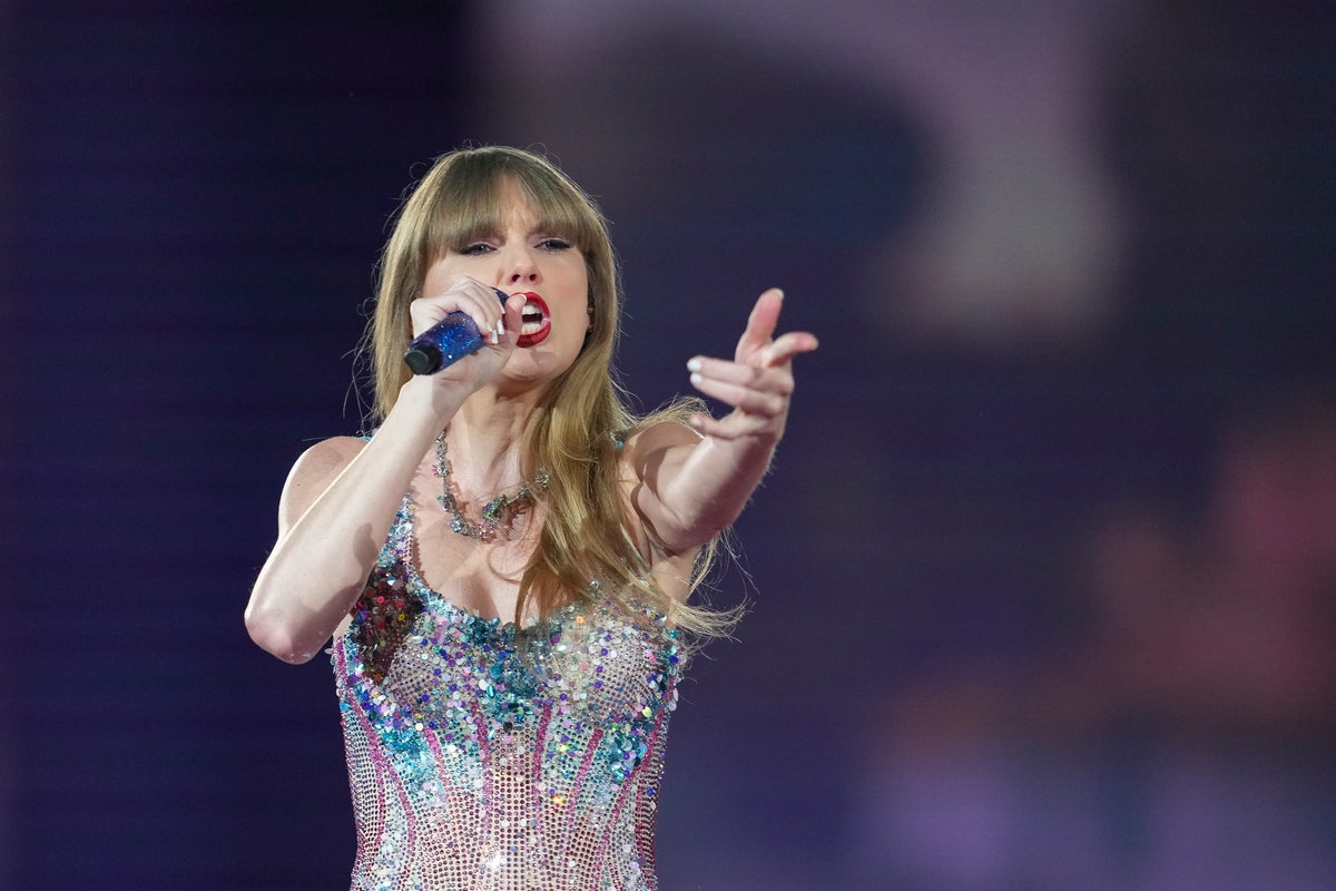 Taylor Swift planning to watch Travis Kelce and the Chiefs play 49ers in the Super Bowl