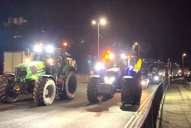 <p>Watch: Farmers blockade Port of Dover in protest over cheap imports .</p>