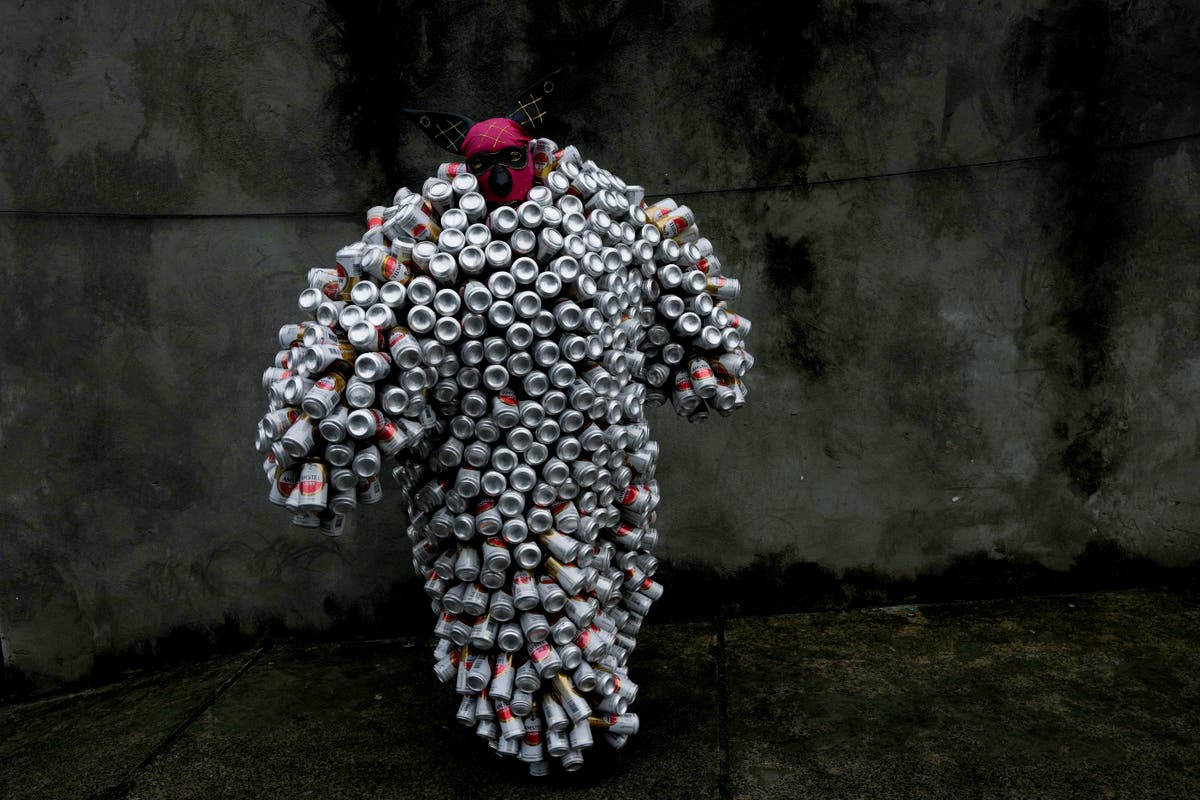 Brazil&rsquo;s aluminum can street party brings joy, and a green message, to revelers