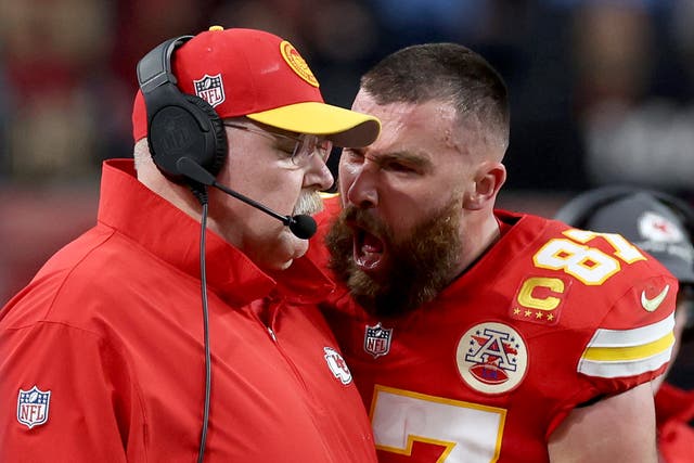 <p>Chiefs fans are mad at Travis Kelce </p>
