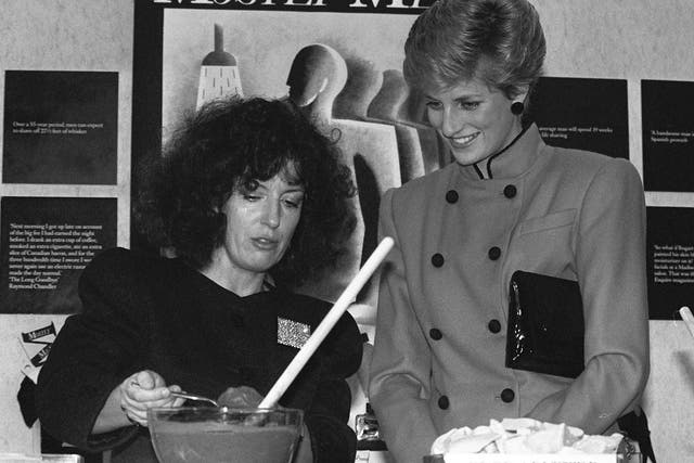 <p>Founder of The Body Shop, Anita Roddick, gives a demonstration for Diana, Princess of Wales in 1986 </p>