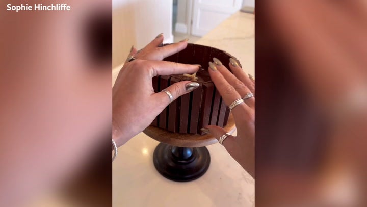 <p>Mrs Hinch reveals cheat ‘no bake’ Valentine’s Day cake gift.</p>