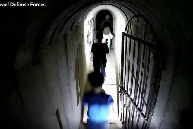 <p>IDF releases video claiming to show Hamas leader Sinwar in underground tunnels.</p>