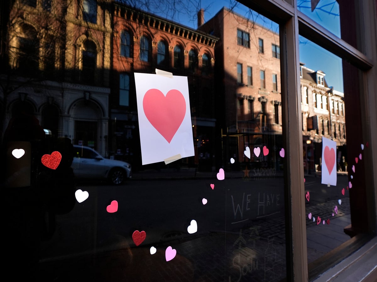 Portland, Maine, shows love for late Valentine's Day Bandit by continuing  tradition of paper hearts