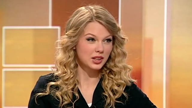 <p>Taylor Swift reveals why she loves British accent in 2009 resurfaced clip.</p>