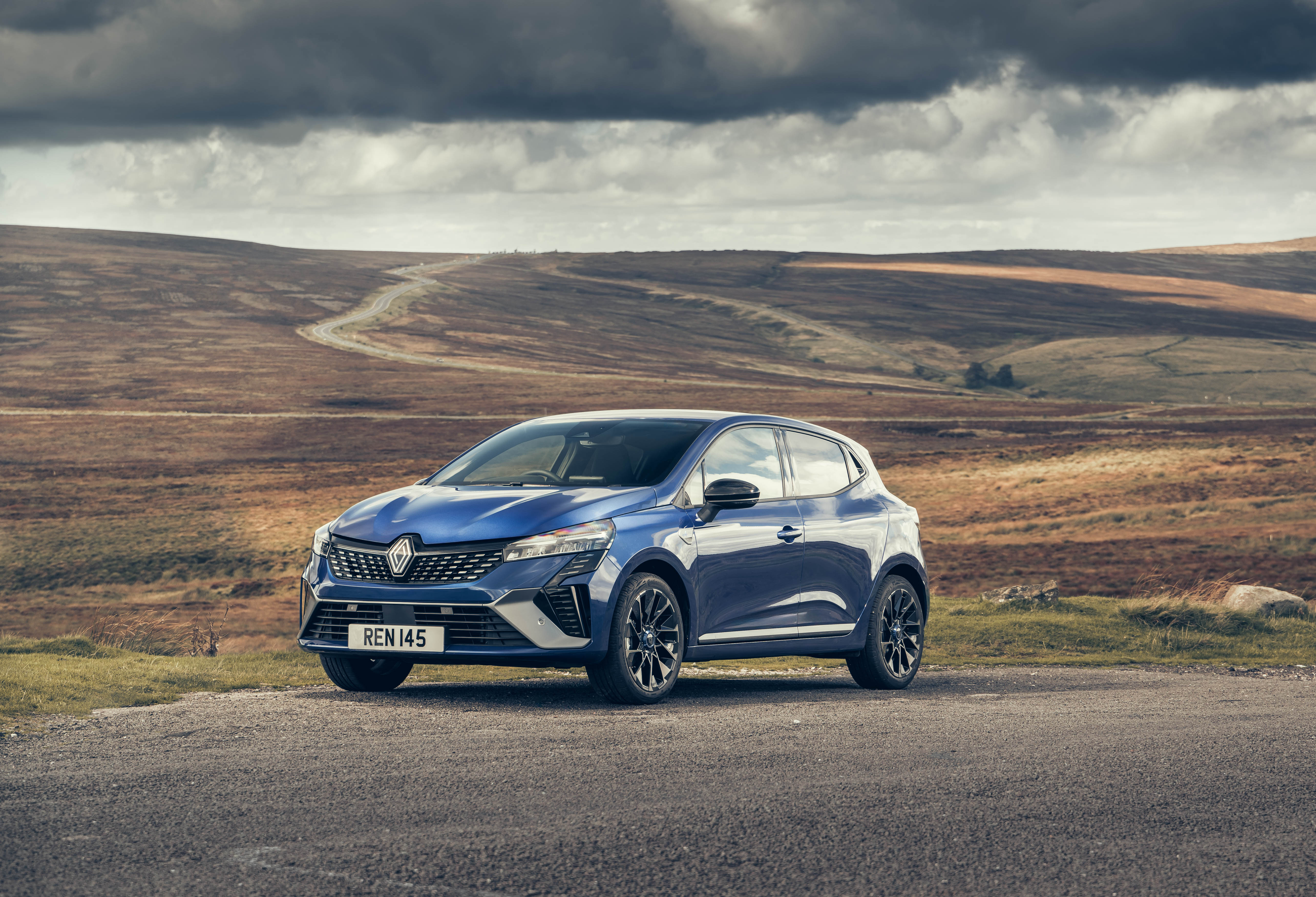 As the era of the budget small hatch is quietly drawing to a close, the Clio is still a pack leader