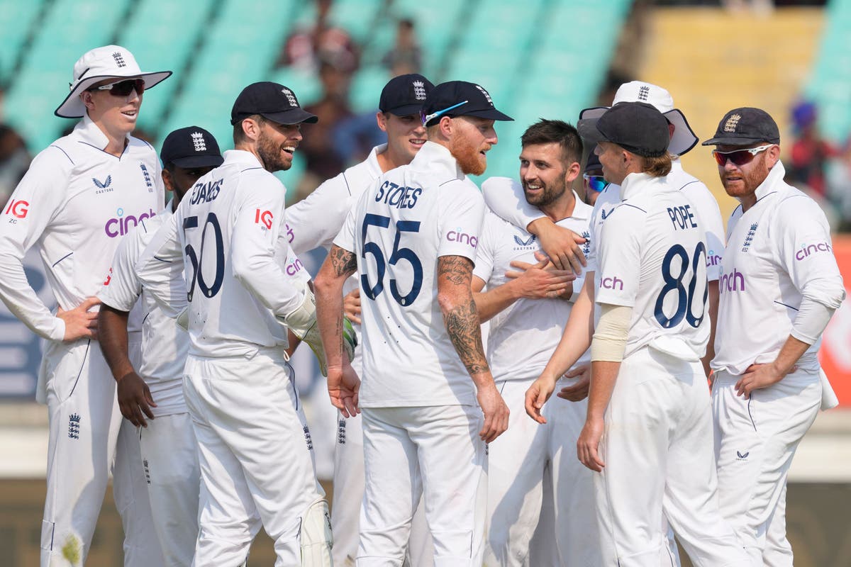 Rohit Sharma and Ravindra Jadeja halt England&rsquo;s progress after Mark Wood shines