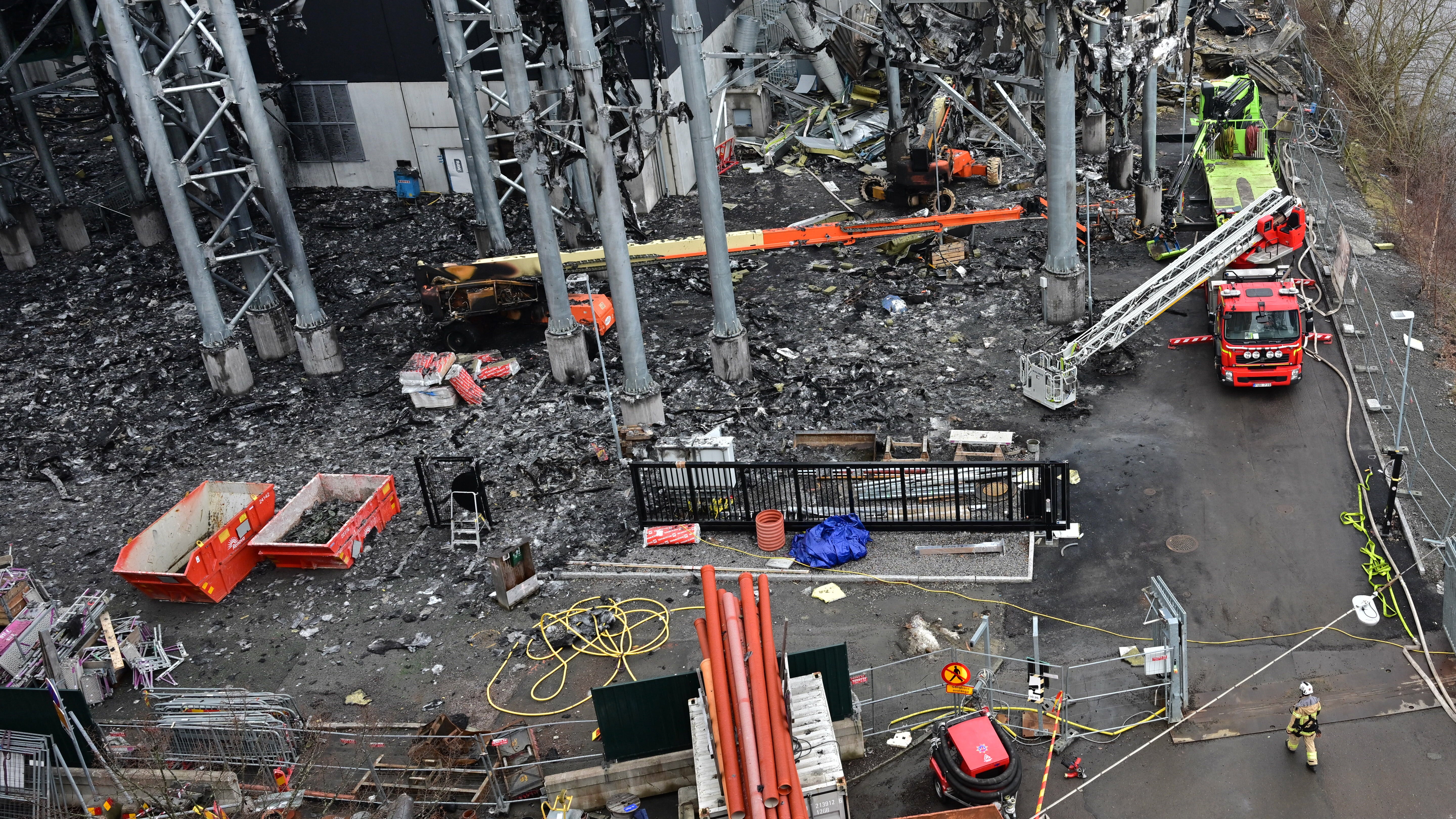 The rescue service works on February 15, 2024 at the burned-out Liseberg Oceana Water World in Gothenbur