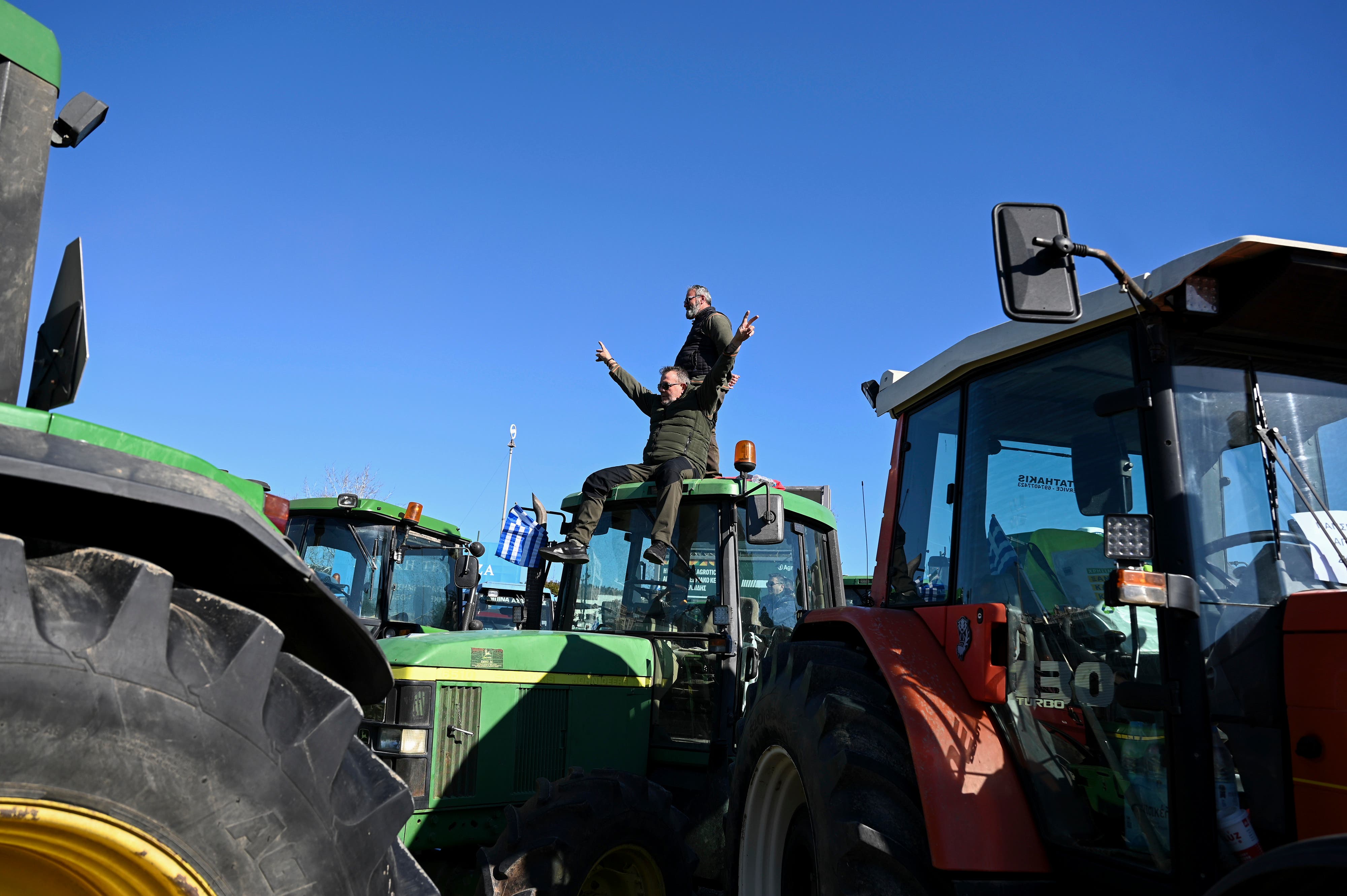 Greek farmers decide to take their protests to Athens and expand roadblock campaign - Vimarsana News