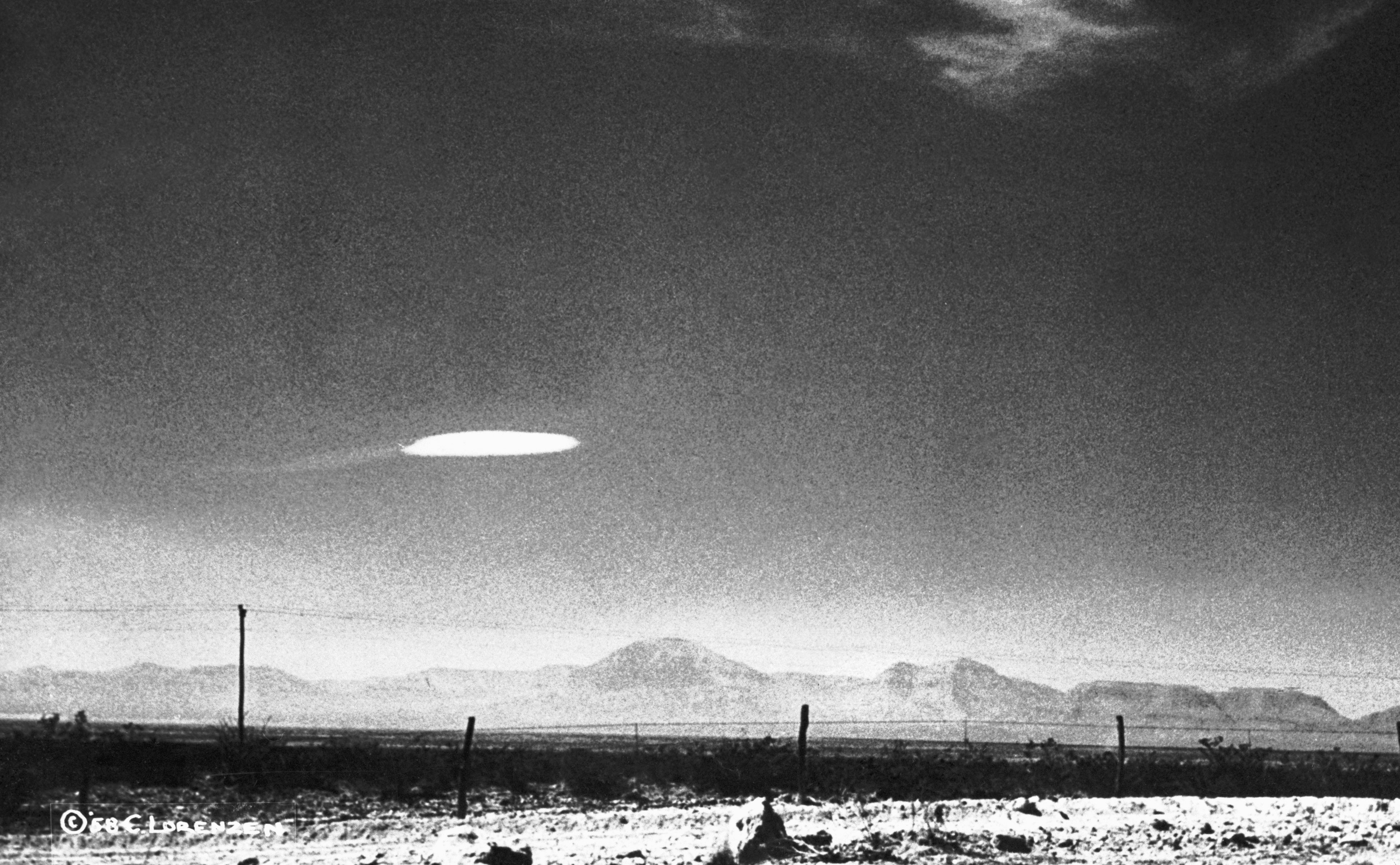 An alleged flying object photographed near the Holloman Air Development Centre in New Mexico