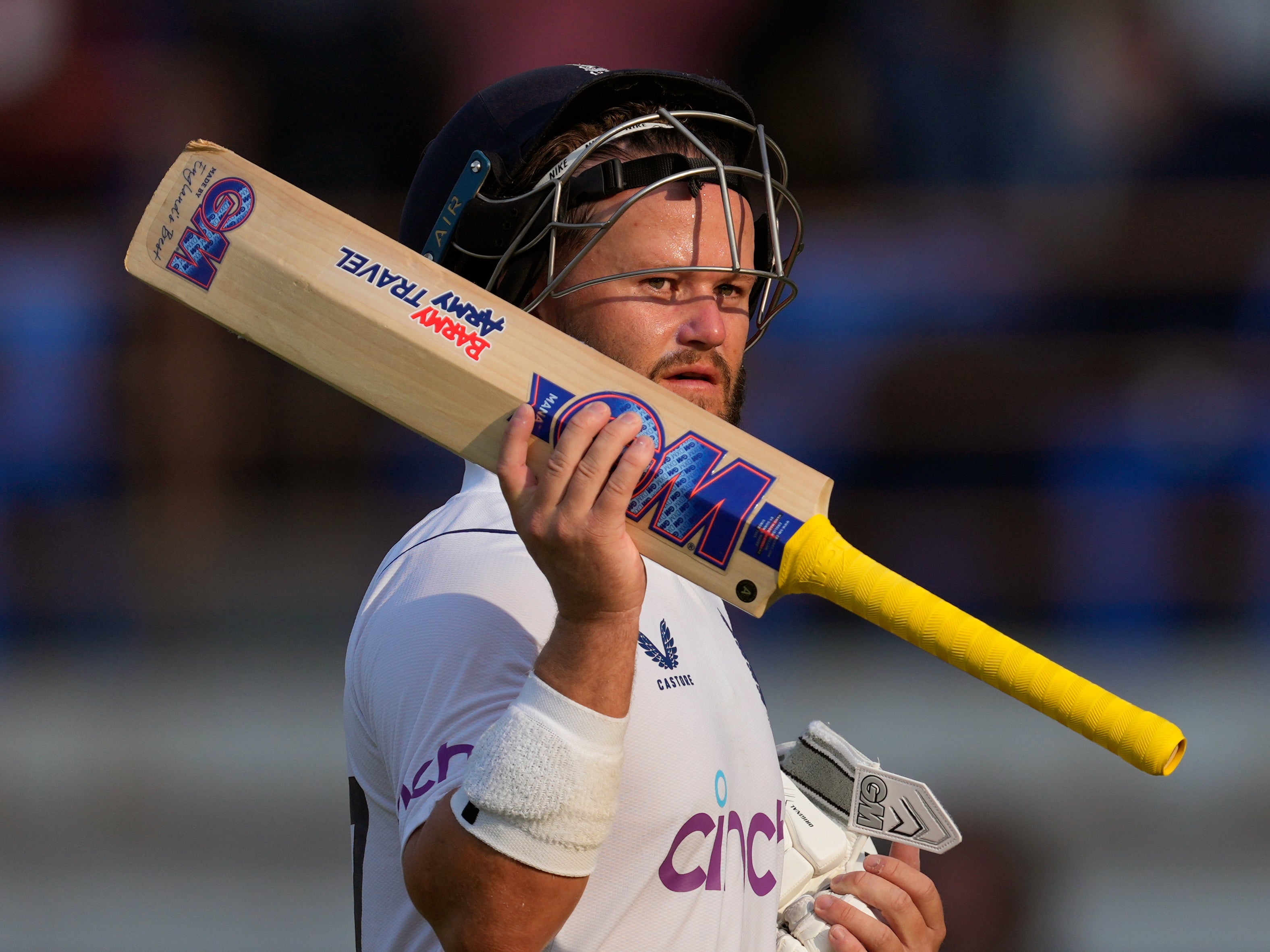 England's Ben Duckett acknowledges the crowd