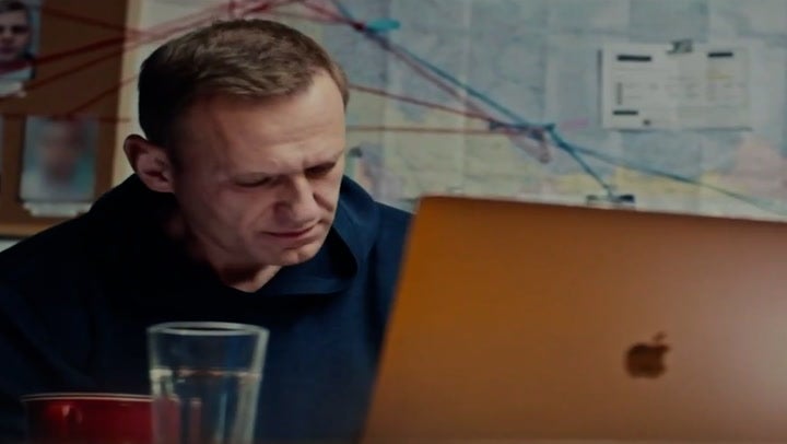 <p>Alexei Navalny tricks Russian spy into revealing which item of clothing poisoned him.</p>