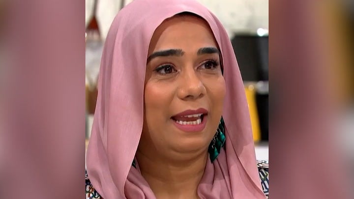 <p>What should I do in an acid attack? Doctor explains how to treat chemical burns.</p>