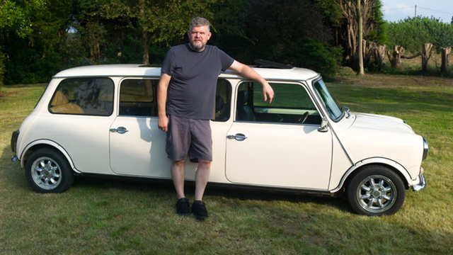 <p>Car enthusiast transforms classic Mini into stretch limousine for wedding day</p>