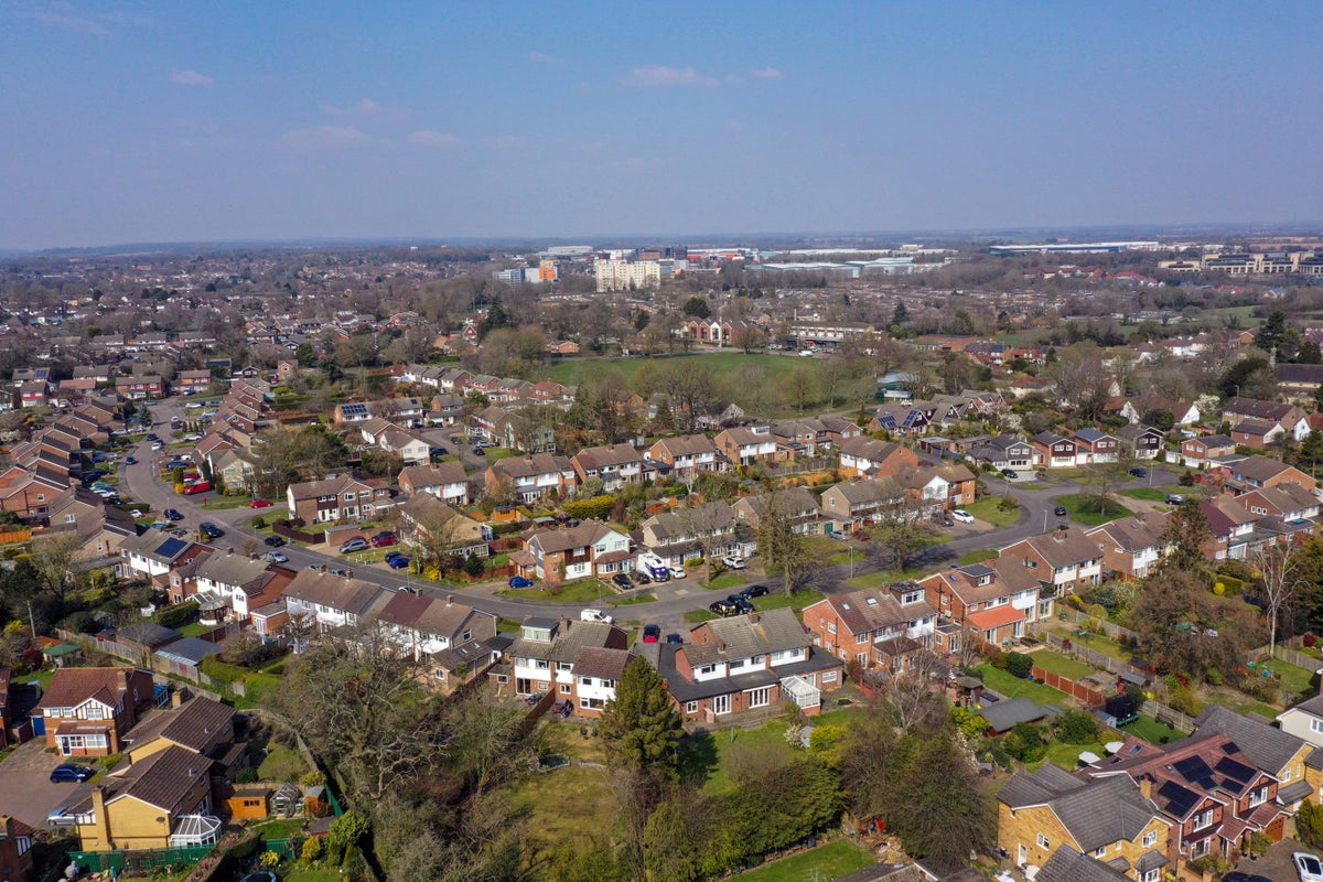 Average price tag on a home jumped by more than £3,000 in February thumbnail