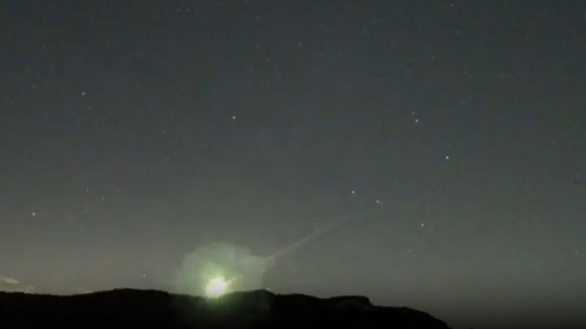 Huge ‘fireball’ shoots across night sky in Spain