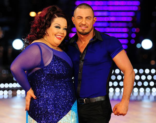 <p>Robin Windsor, who has died aged 44, with actress Lisa Riley on<em> Strictly Come Dancing</em> </p>