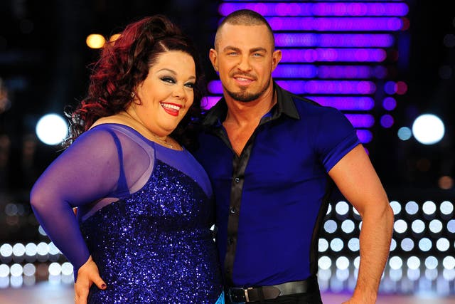 <p>Robin Windsor, who has died aged 44, with actress Lisa Riley on<em> Strictly Come Dancing</em> </p>