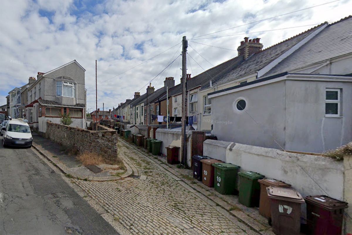 Plymouth bomb: Major incident declared after suspected WW2 bomb found in back garden - Vimarsana News