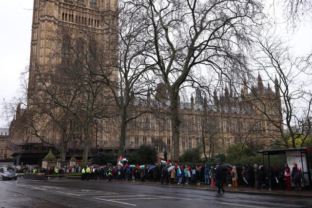 Tory and SNP MPs walk out of Commons in protest at speaker in Gaza ...