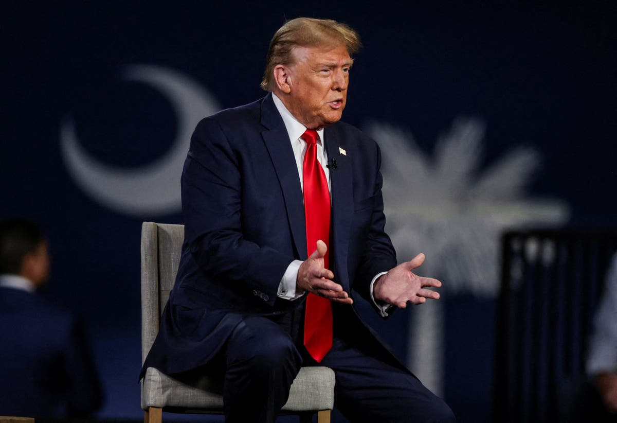 Trump asks court to dismiss charges accusing him of mishandling classified documents
