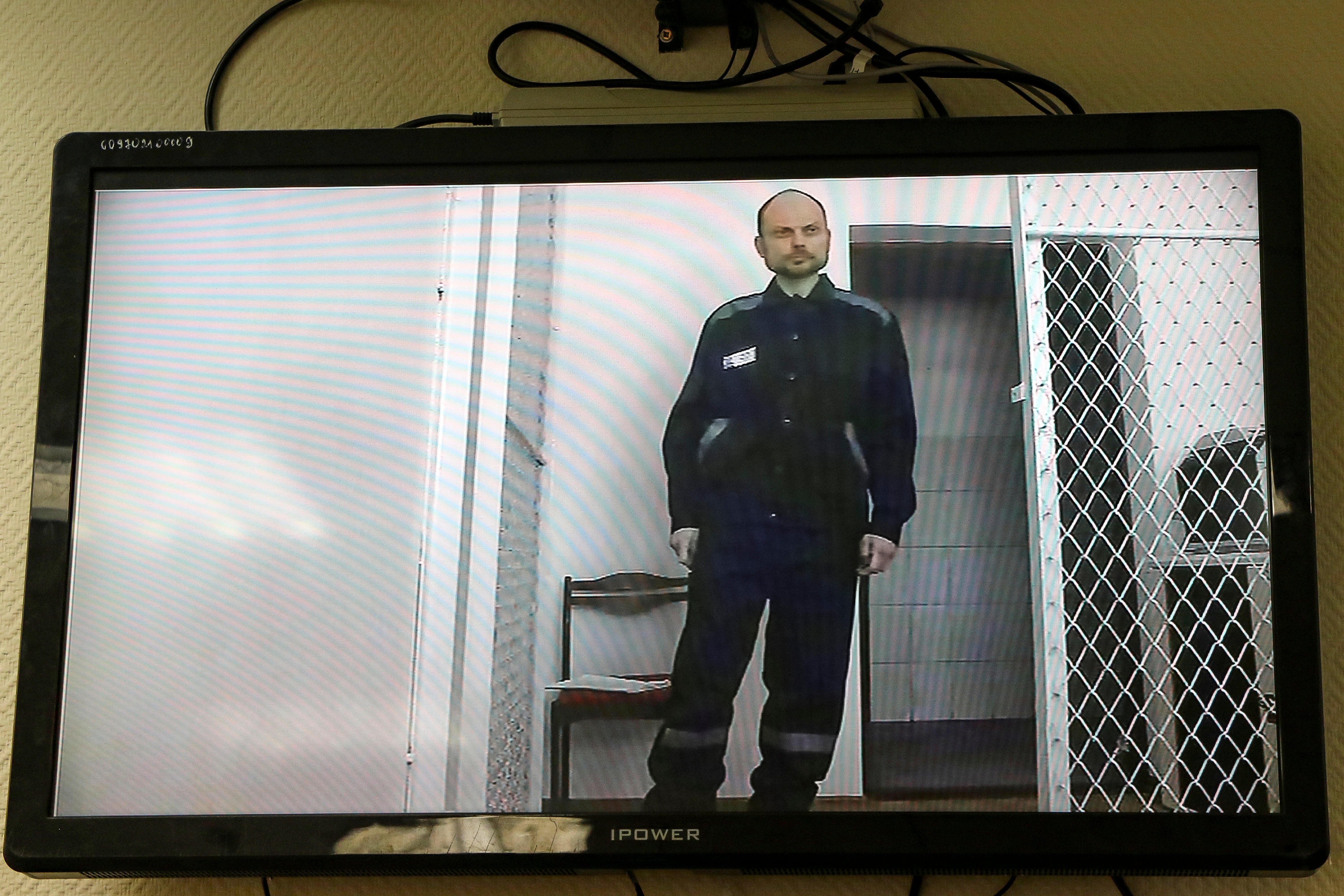 Kara-Murza in court via video feed from prison