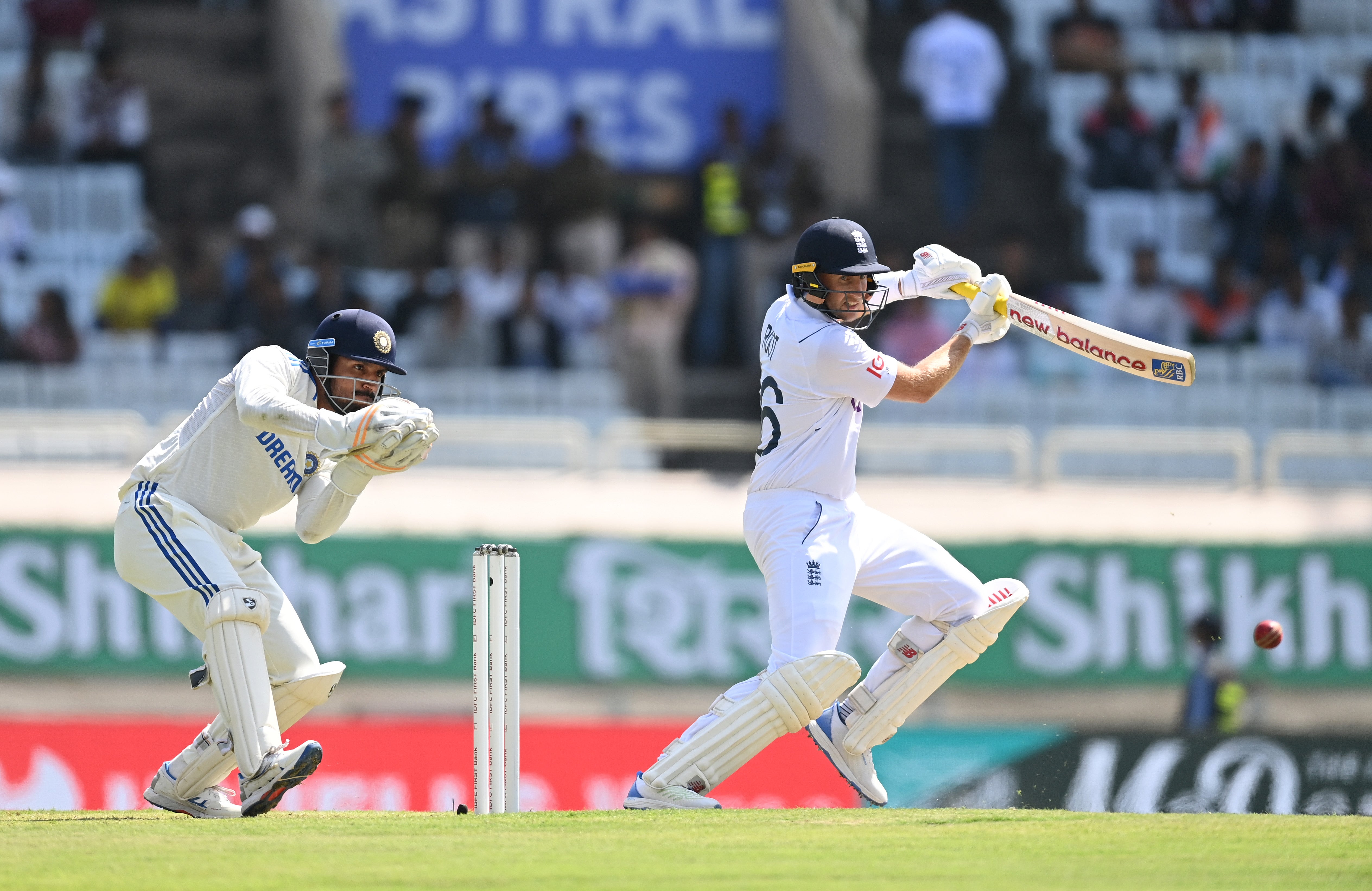 Root steered England awya from danger