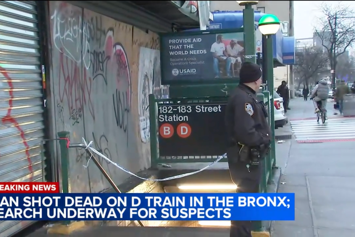 Man fatally shot on subway train in the Bronx | The Independent